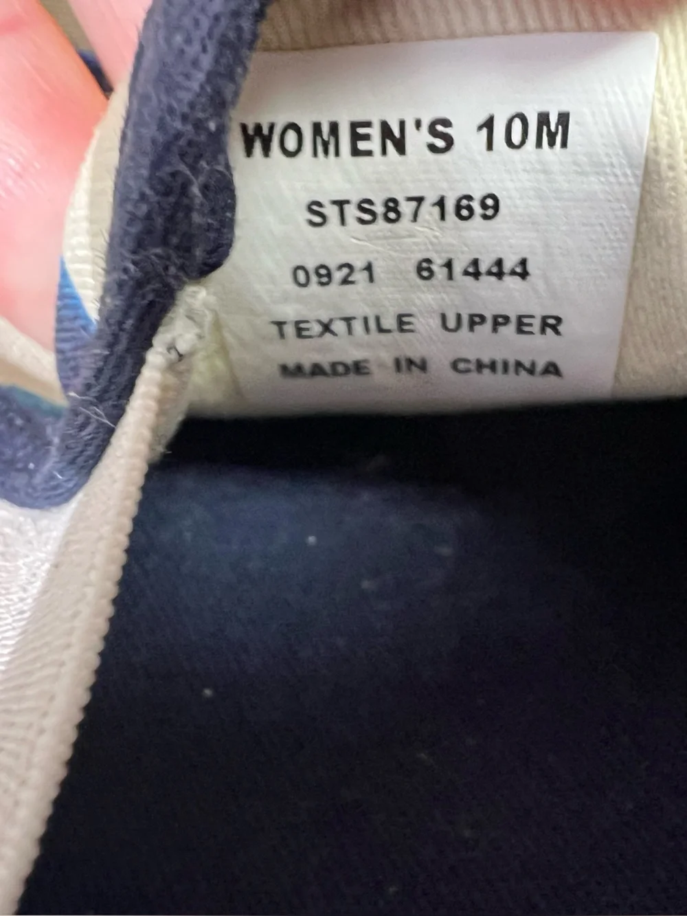 Sperry Slip-On Sneakers in Navy and Cream Wave Stripe Women’s 10